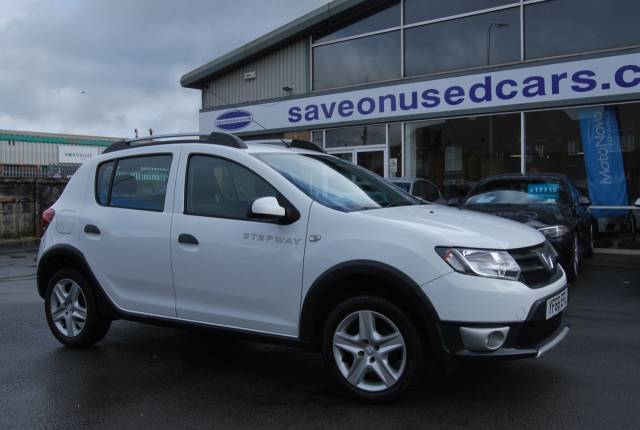 Dacia Sandero Stepway 0.9 TCe Ambiance 5dr [Start Stop] Hatchback Petrol White