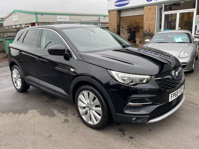 Vauxhall Grandland X 1.2 Turbo Elite Nav 5dr Hatchback Petrol Black