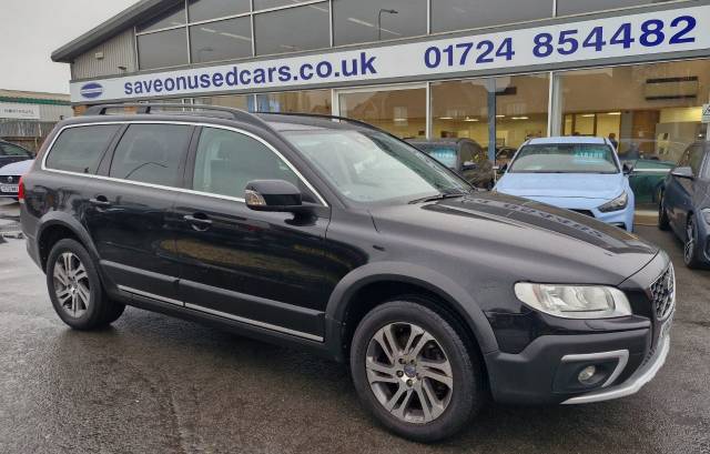 Volvo XC70 2.4 D5 [215] SE Nav 5dr AWD Geartronic Estate Diesel Black