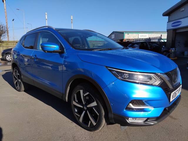 Nissan Qashqai 1.6 dCi Tekna 5dr Hatchback Diesel Blue