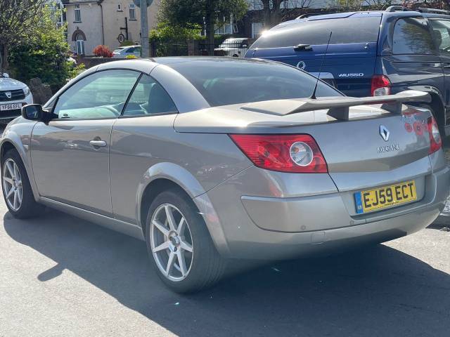 2009 Renault Megane 1.9 dCi Dynamique S 2dr Non FAP