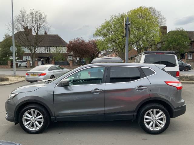 2014 Nissan Qashqai 1.5 dCi Acenta Premium 5dr