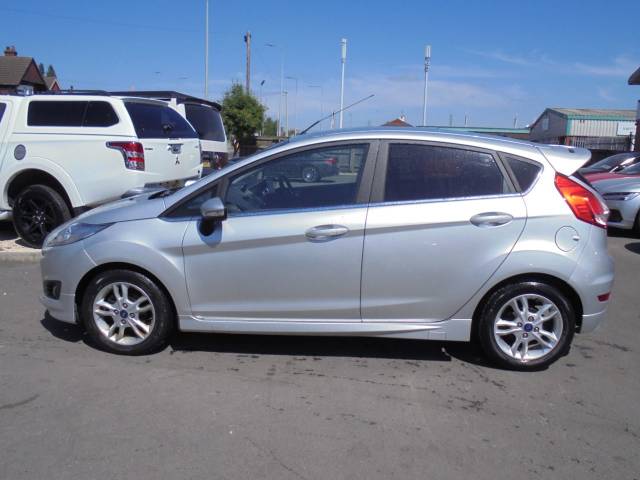 Ford Fiesta 1.0 EcoBoost Zetec 5dr Hatchback Petrol Silver