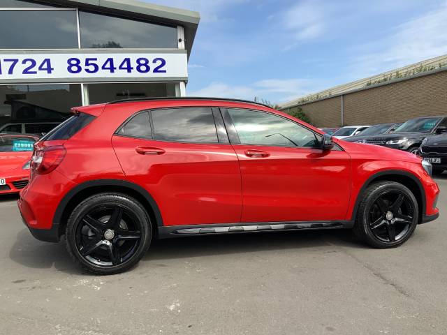 Mercedes-Benz GLA 2.1 GLA 200d AMG Line 5dr Auto Estate Diesel Red