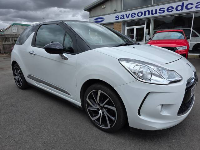 Ds Ds 3 1.2 PureTech 110 DStyle Nav 3dr Hatchback Petrol White