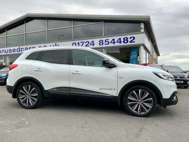 Renault Kadjar 1.5 dCi Signature Nav 5dr EDC Hatchback Diesel White