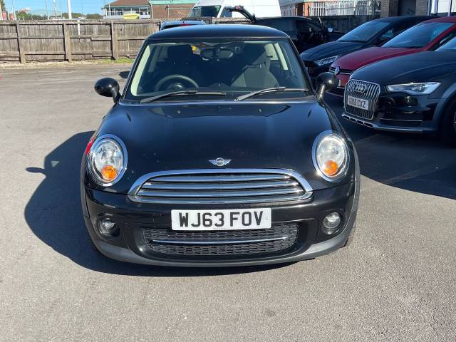 2013 Mini Hatchback 2.0 Cooper D 3dr Auto