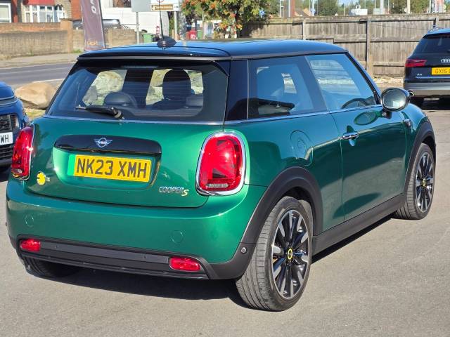 2023 Mini Hatchback 0.0 135kW Cooper S Level 3 33kWh 3dr Auto