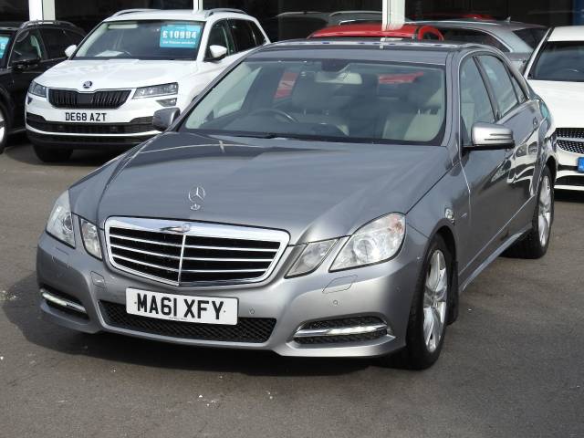 Mercedes-Benz E Class 2.1 E220 CDI BlueEFFICIENCY Executive SE 4dr Tip Auto Saloon Diesel Silver