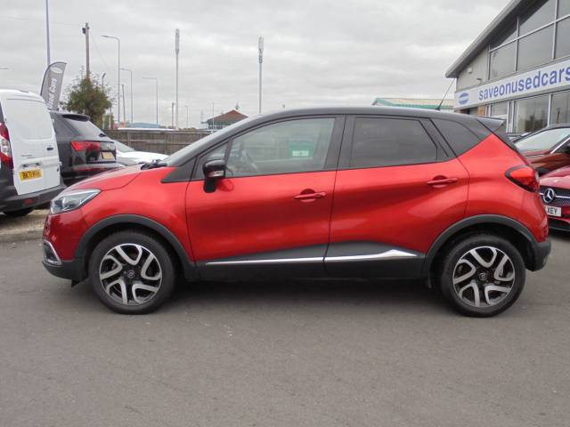 Renault Captur 1.5 dCi 110 Signature Nav 5dr Hatchback Diesel Red/black