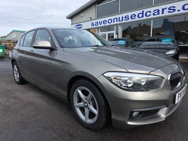 BMW 1 Series 2.0 118d SE 5dr [Nav] Step Auto Hatchback Diesel Silver