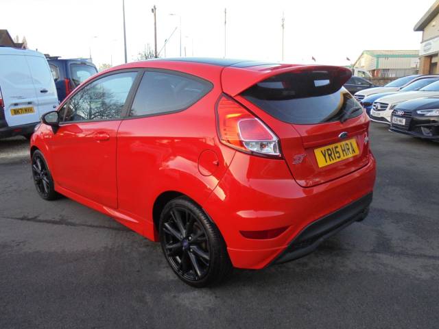 2015 Ford Fiesta 1.0 EcoBoost 140 Zetec S Red 3dr