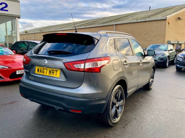 2017 Nissan Qashqai 1.5 dCi N-Vision 5dr