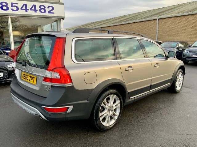 2015 Volvo XC70 2.4 D5 [215] SE Lux 5dr AWD Geartronic