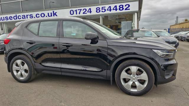 2018 Volvo XC40 2.0 T4 Momentum 5dr AWD Geartronic