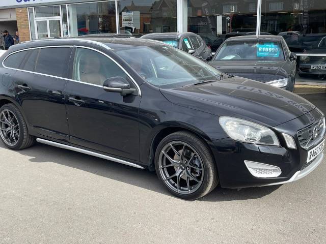 2022 Volvo V60 1.6 T4