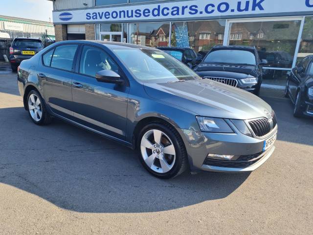 Skoda Octavia 1.0 TSI SE Drive 5dr Hatchback Petrol Grey