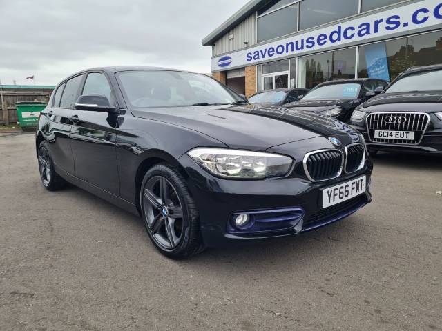 BMW 1 Series 118i [1.5] Sport 5dr [Nav] Hatchback Petrol Black
