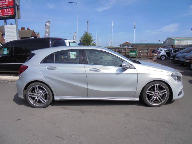 Mercedes-Benz A Class 2.1 A200d AMG Line 5dr Auto Hatchback Diesel Silver
