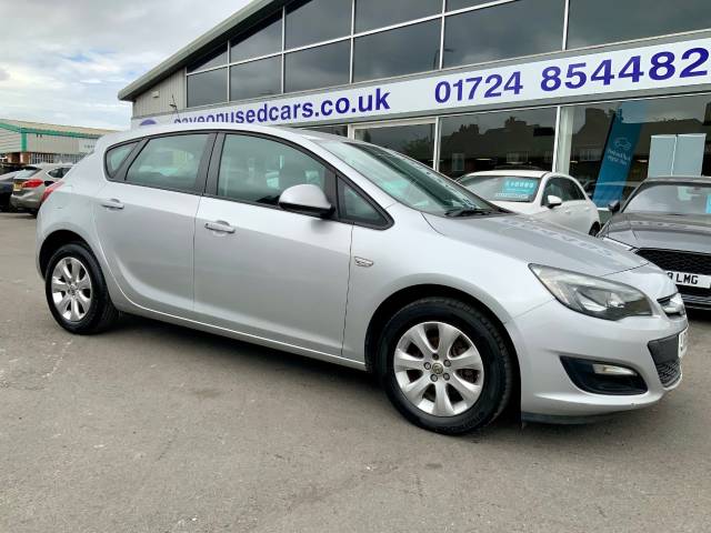 Vauxhall Astra 1.4i 16V Design 5dr Hatchback Petrol Silver