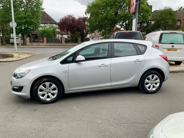 2014 Vauxhall Astra 1.4i 16V Design 5dr