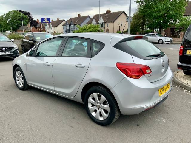 2014 Vauxhall Astra 1.4i 16V Design 5dr