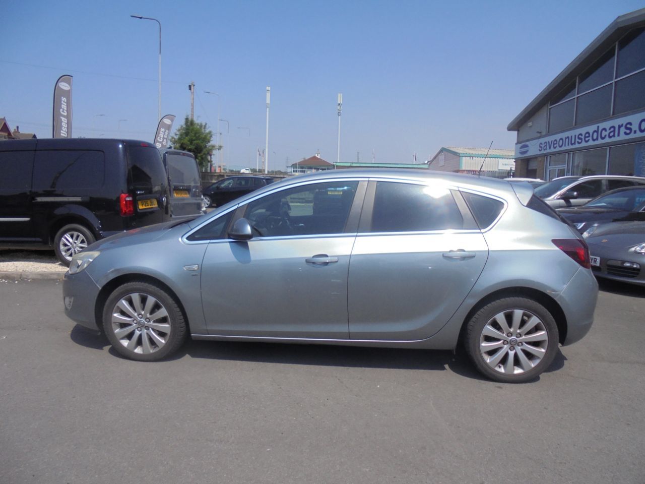 2012 Vauxhall Astra