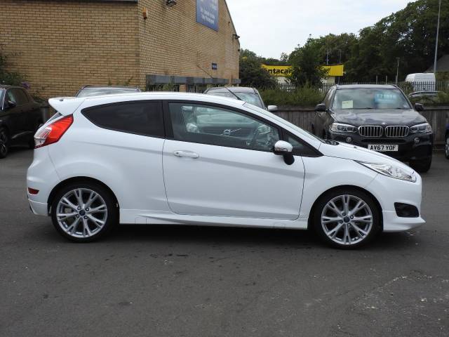 Ford Fiesta 1.0 EcoBoost 140 Zetec S 3dr Hatchback Petrol White