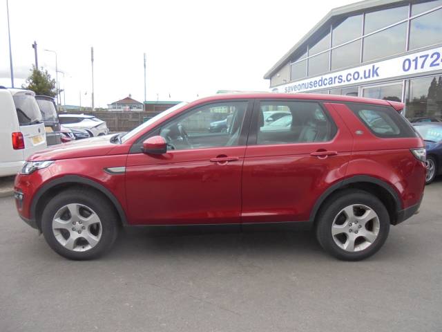 Land Rover Discovery Sport 2.0 TD4 SE Tech 5dr [5 Seat] Estate Diesel Red
