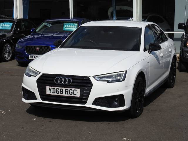 Audi A4 2.0 40 TFSI Black Edition 4dr S Tronic Saloon Petrol White