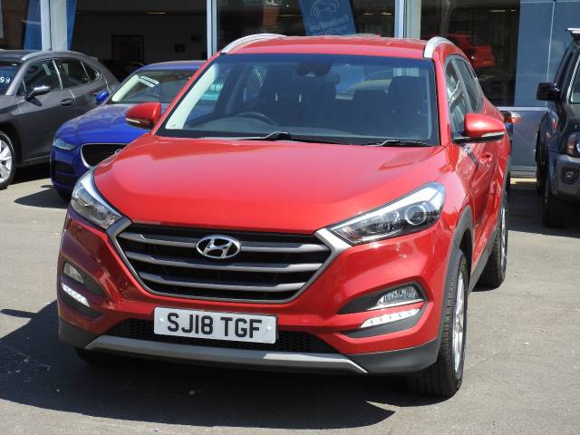 Hyundai TUCSON 1.6 GDi Blue Drive SE 5dr 2WD Estate Petrol Red