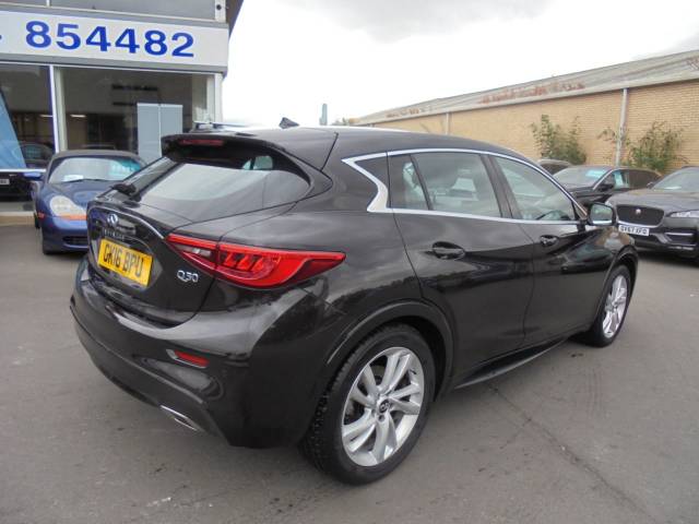 2016 Infiniti Q30 1.5d Premium 5dr DCT