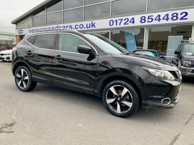 Nissan Qashqai 1.5 dCi N-Connecta 5dr Hatchback Diesel Black