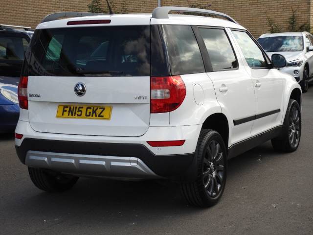Skoda Yeti Outdoor 1.2 TSI SE 5dr DSG Hatchback Petrol White
