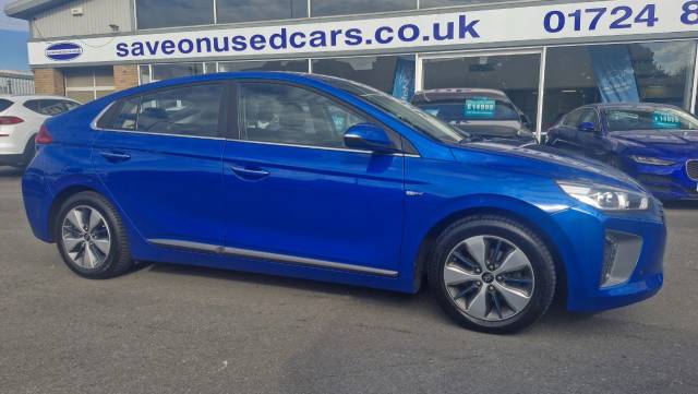 Hyundai Ioniq 1.6 GDi Plug-in Hybrid Premium SE 5dr DCT Hatchback Petrol / Electric Hybrid Blue
