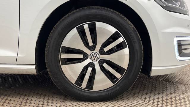 2020 Volkswagen Golf 0.0 99kW e-Golf 35kWh 5dr Auto