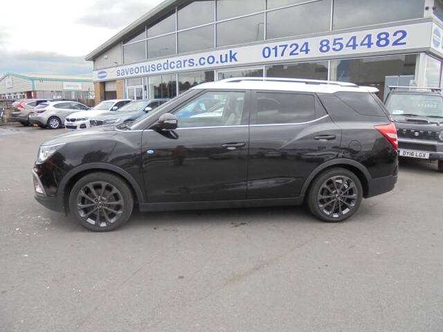 SsangYong Tivoli 1.6 D Ultimate 5dr Estate Diesel Black