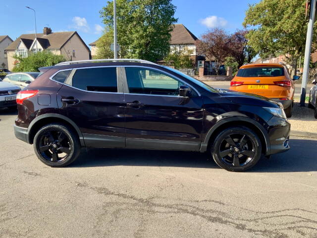 2015 Nissan Qashqai 1.5 dCi N-Tec+ 5dr