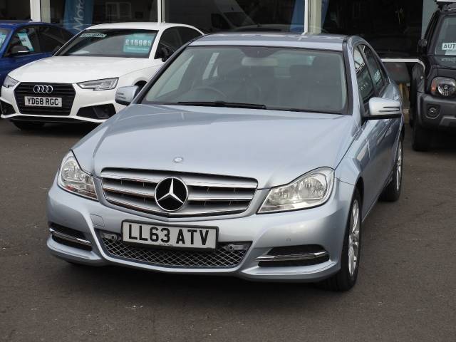 Mercedes-Benz C Class 1.6 C180 BlueEFFICIENCY Executive SE 4dr Auto Saloon Petrol Silver