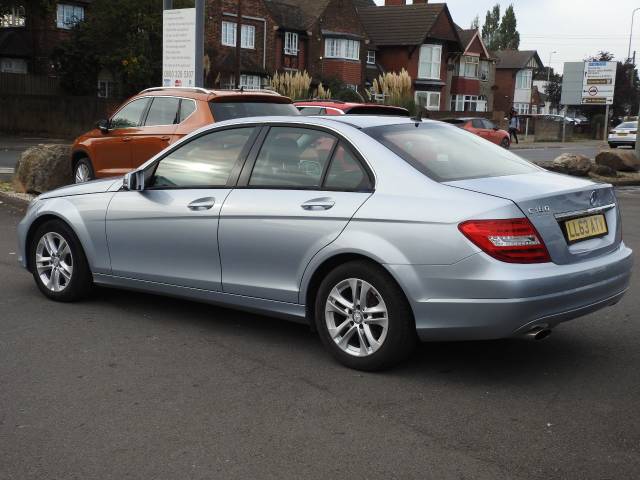 2013 Mercedes-Benz C Class 1.6 C180 BlueEFFICIENCY Executive SE 4dr Auto