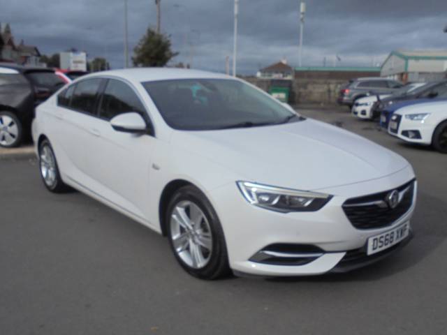 2018 Vauxhall Insignia 1.6 Turbo D ecoTec Tech Line Nav 5dr
